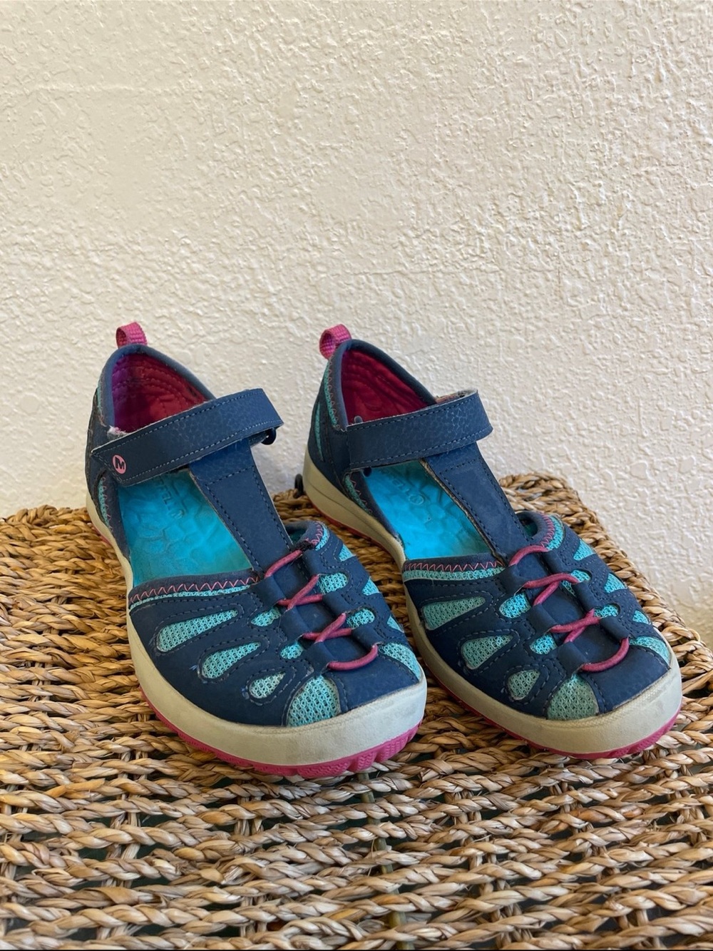 size 3 Girls Merrell water shoes, sandals